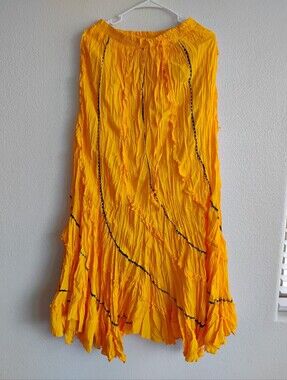 Yellow Crinkled Long Cotton i Skirt With Curved Stripes -